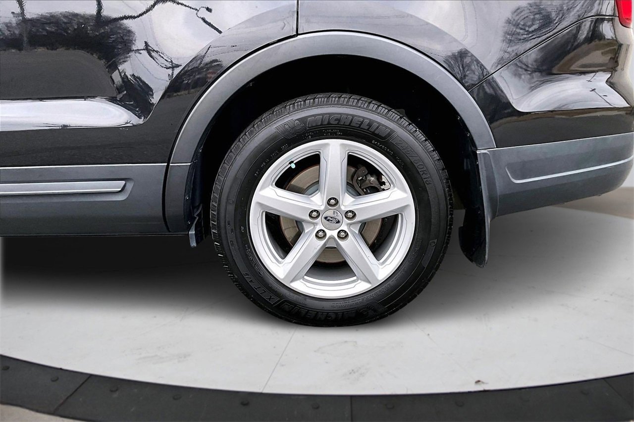 Used 2019 Ford Explorer FWD image 33