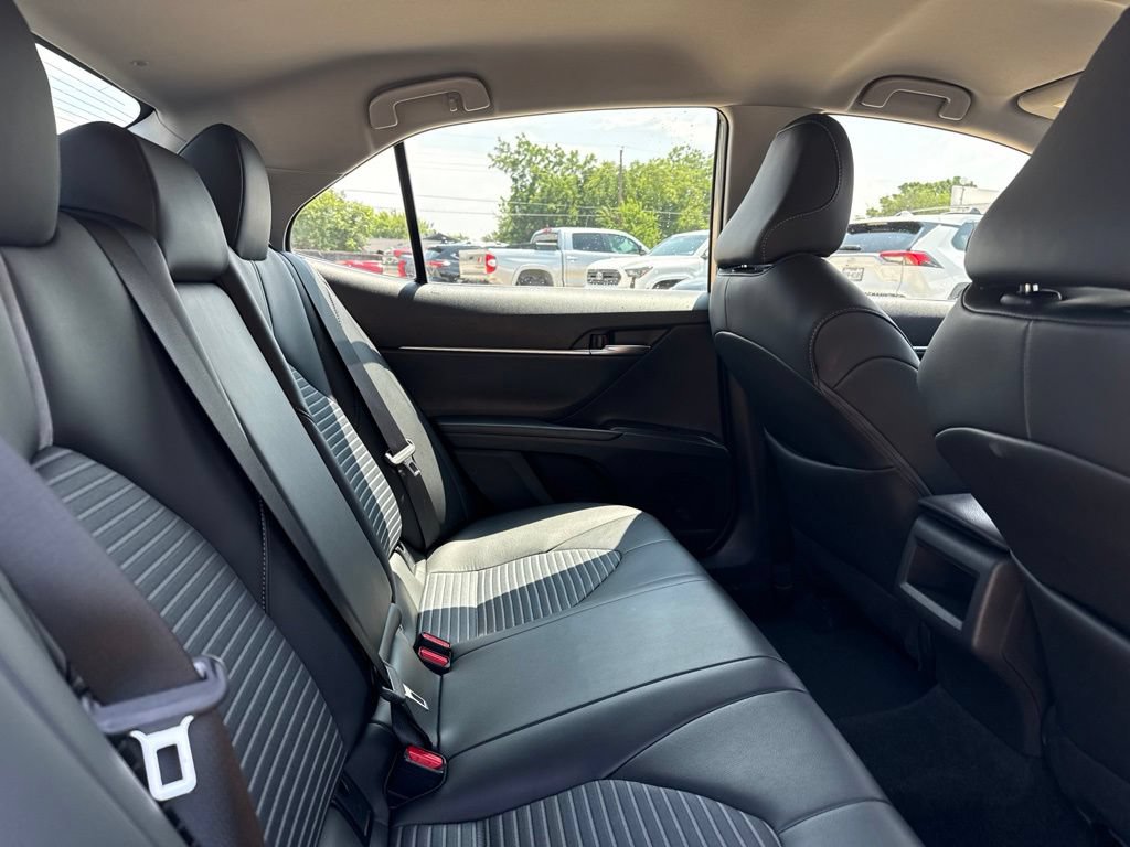 Used 2024 Toyota Camry SE FWD image 10