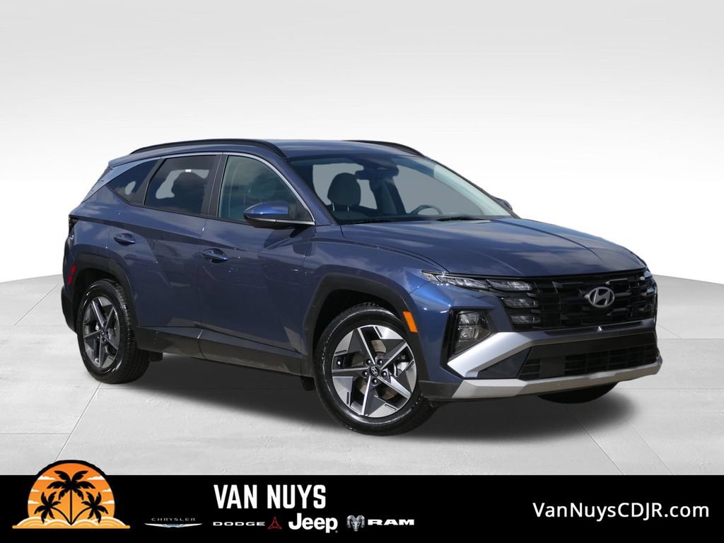 Used 2025 Hyundai Tucson SEL FWD image 1