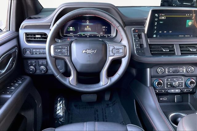 Used 2024 Chevrolet Suburban RST w/ Luxury Package image 8