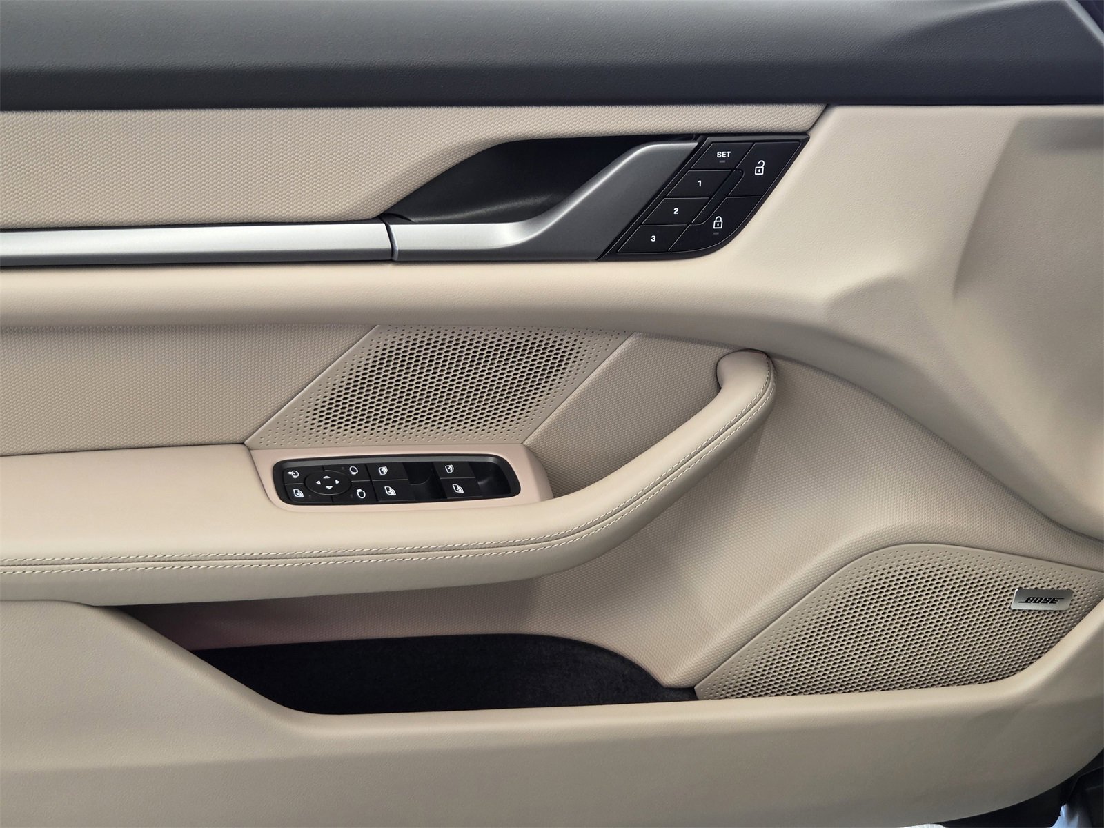 New 2026 Porsche Taycan image 13