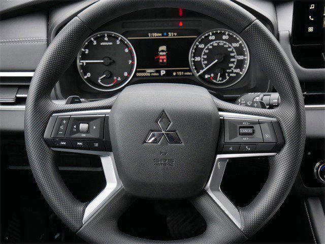 New 2026 Mitsubishi Outlander ES image 8
