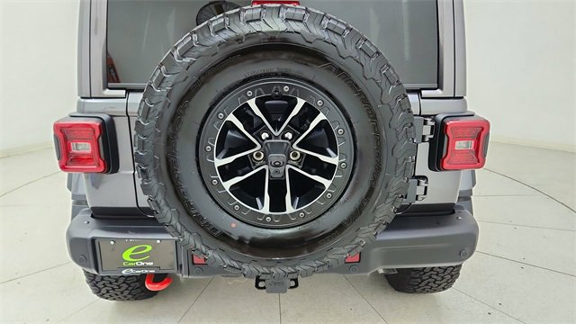 Used 2025 Jeep Wrangler Unlimited Rubicon image 11