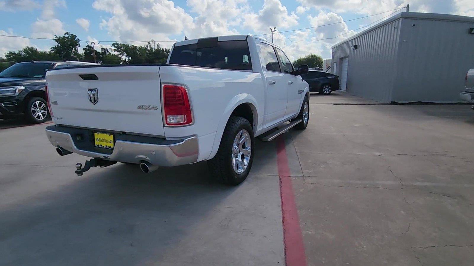 Used 2015 RAM 1500 Laramie w/ Convenience Group AWD/4WD image 8