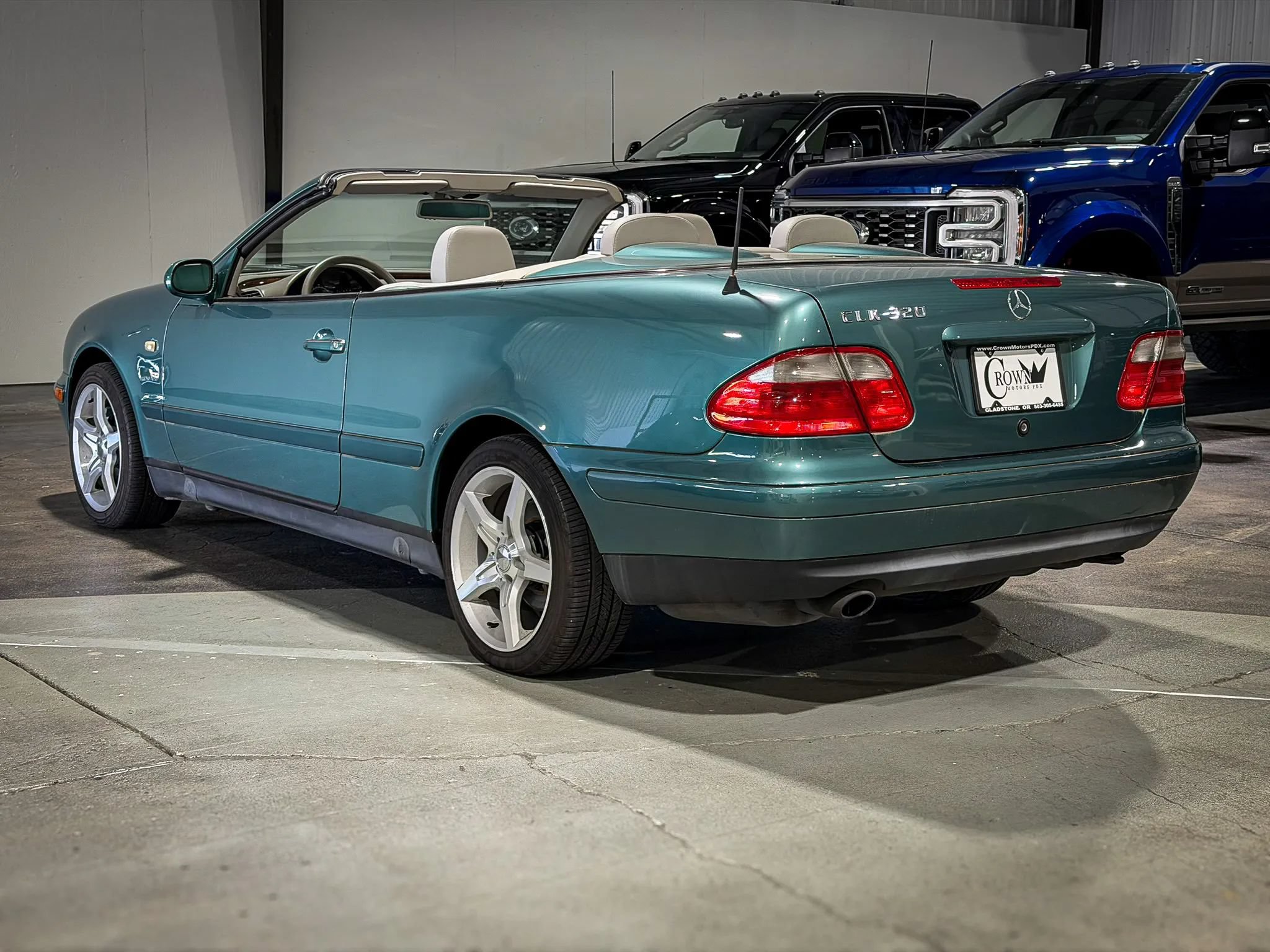 Used 1999 Mercedes-Benz CLK 320 Cabriolet image 4