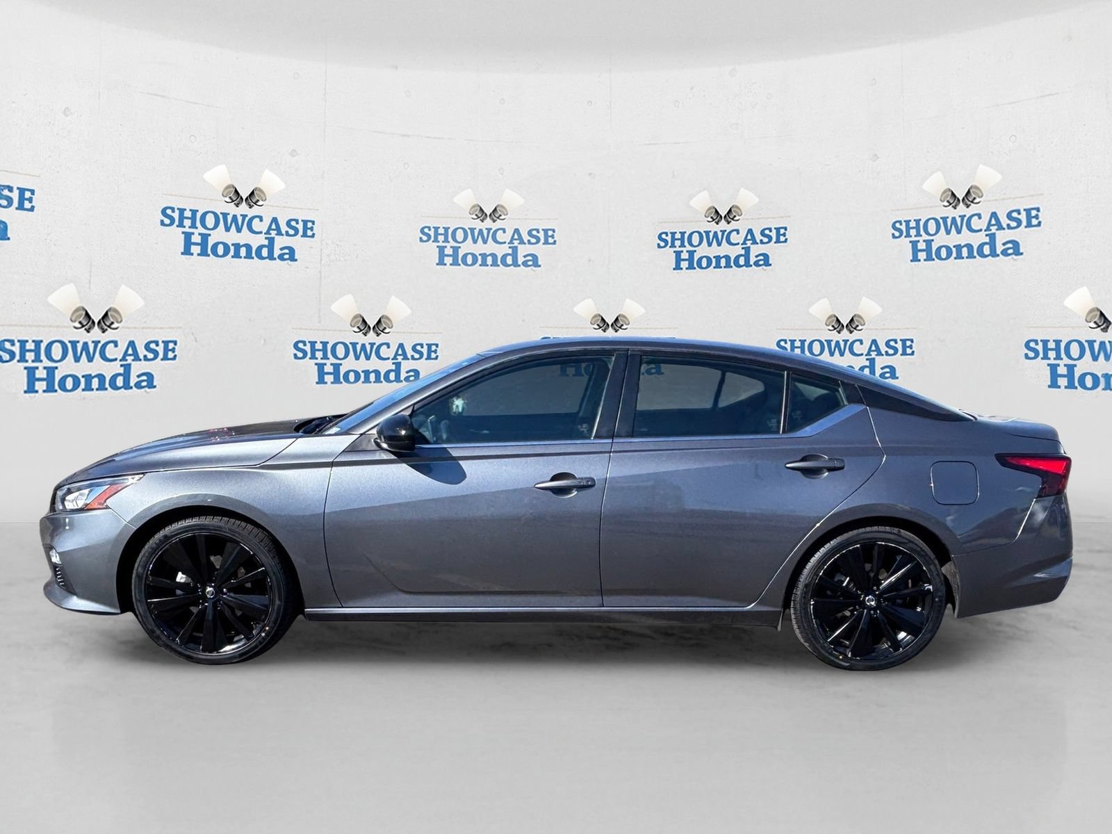 Used 2021 Nissan Altima 2.5 SR FWD image 4