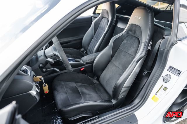 Used 2020 Porsche 718 Cayman GT4 RWD image 4