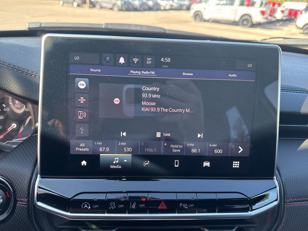 Used 2024 Jeep Compass Trailhawk image 14