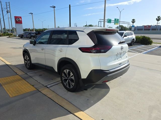 Used 2023 Nissan Rogue SV image 6