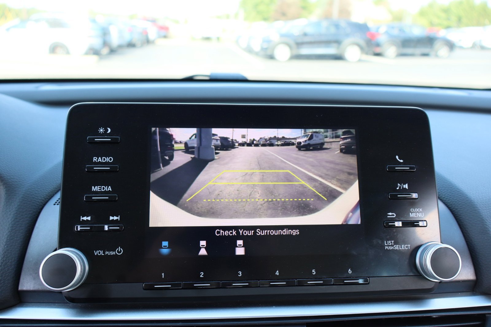 Used 2018 Honda Accord LX image 21