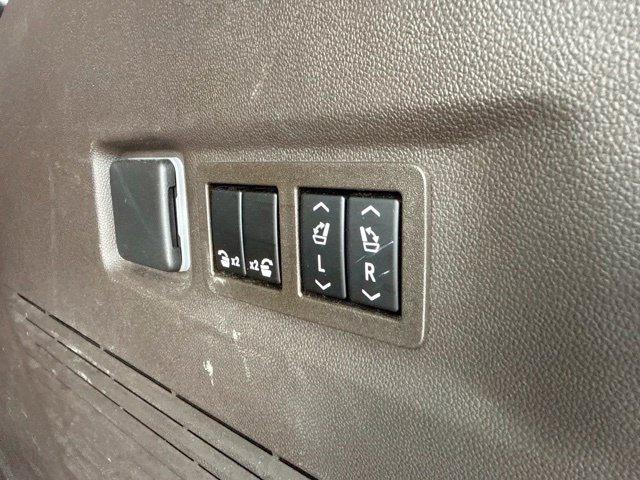 Used 2023 GMC Yukon XL Denali w/ Max Trailering Package AWD/4WD image 10
