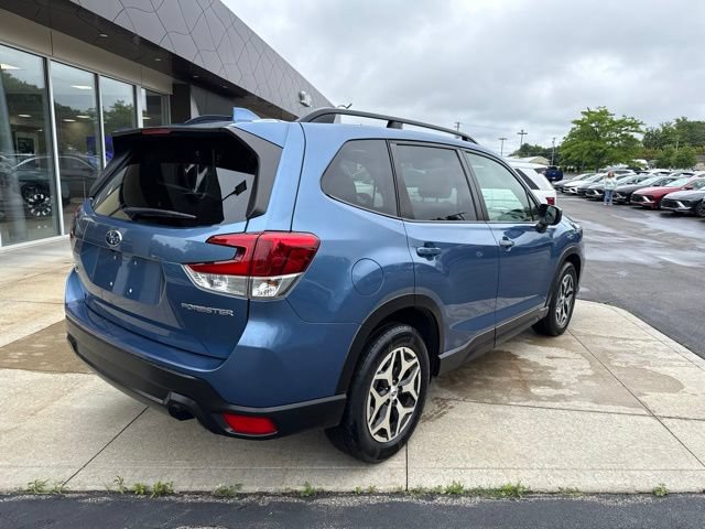 Used 2021 Subaru Forester Premium AWD/4WD image 18