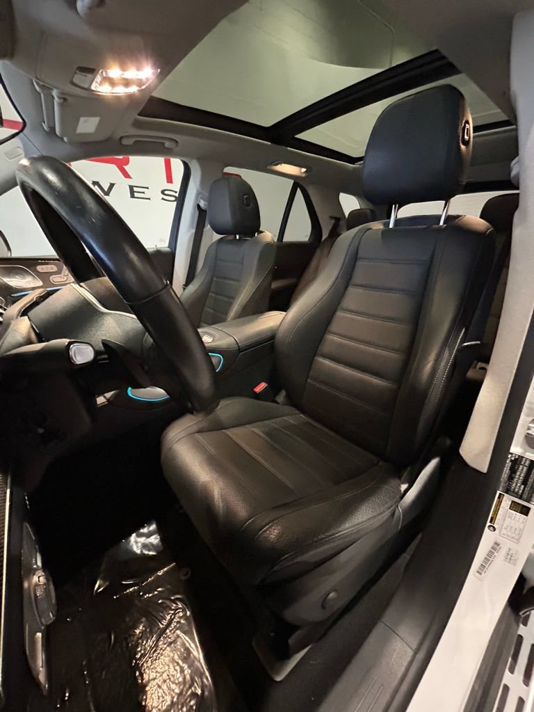 Used 2020 Mercedes-Benz GLE 580 4MATIC w/ MBUX Technology Package image 27