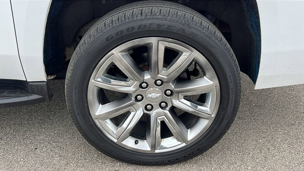 Used 2020 Chevrolet Suburban LT image 37