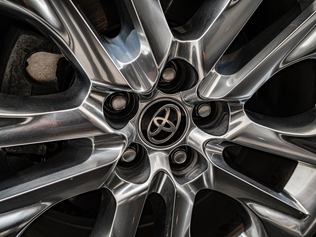 Used 2021 Toyota Highlander Limited image 8