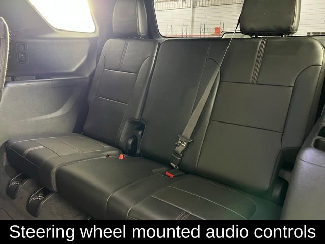 Used 2023 Chevrolet Traverse RS image 11