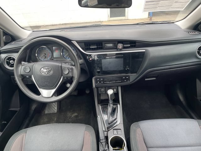 Used 2019 Toyota Corolla LE FWD image 12