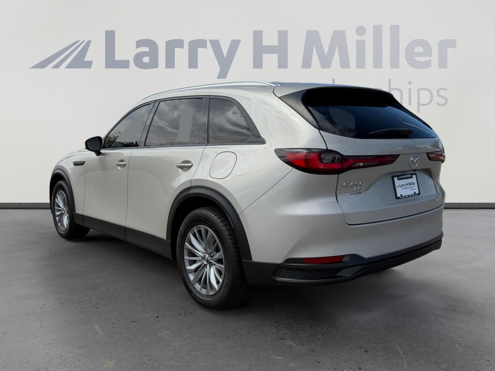Used 2024 MAZDA CX-90 3.3 Turbo w/ Preferred Plus AWD/4WD image 4