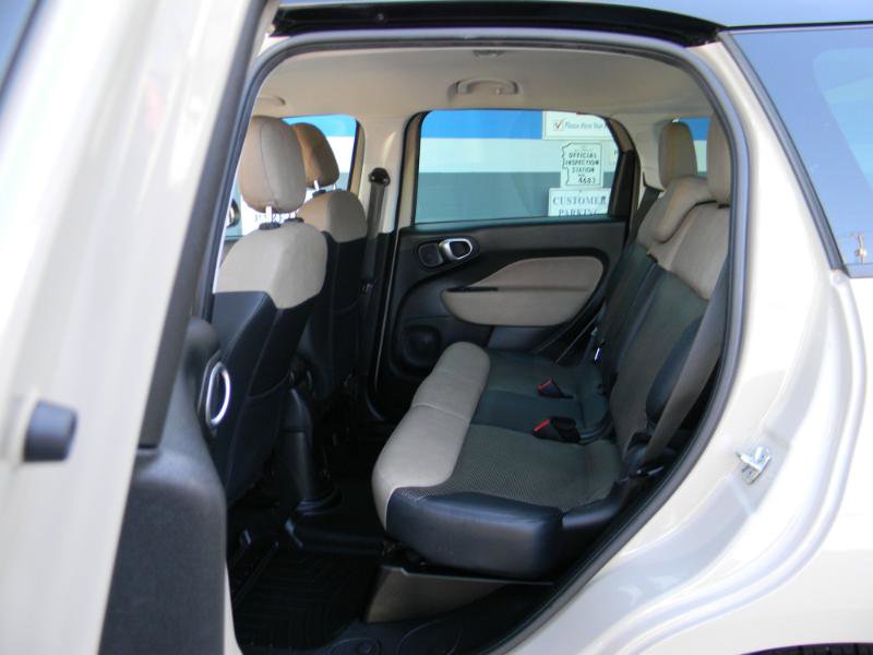 Used 2014 FIAT 500L Lounge image 12
