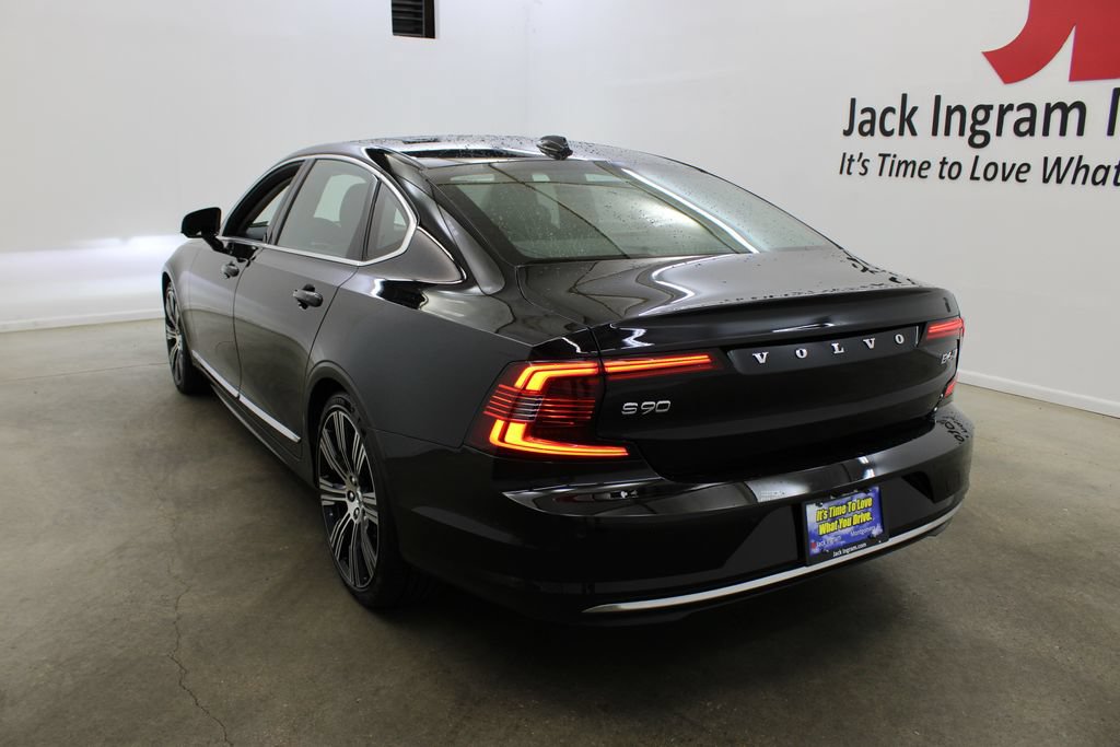 Used 2023 Volvo S90 B6 Ultimate w/ Protection Package Premier AWD/4WD image 3