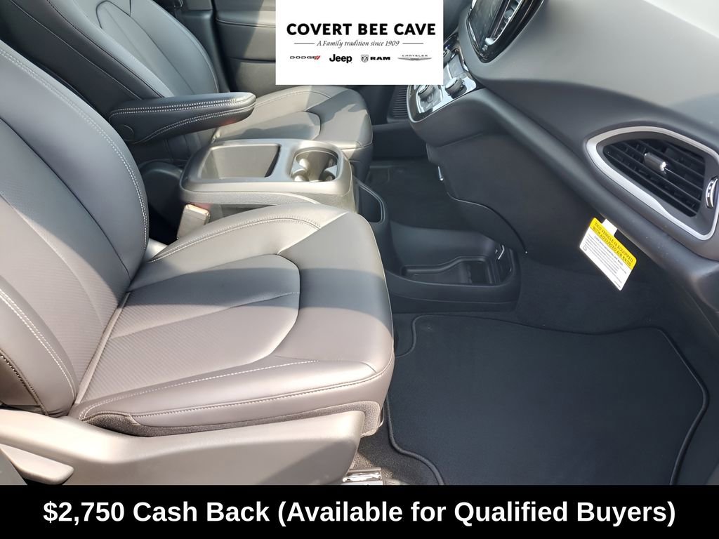 New 2026 Chrysler Voyager LX image 18