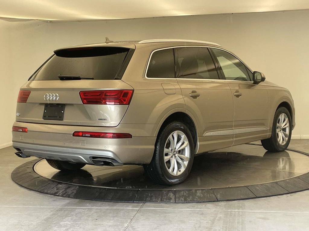 Used 2018 Audi Q7 2.0T Premium Plus w/ Premium Plus Package AWD/4WD image 7