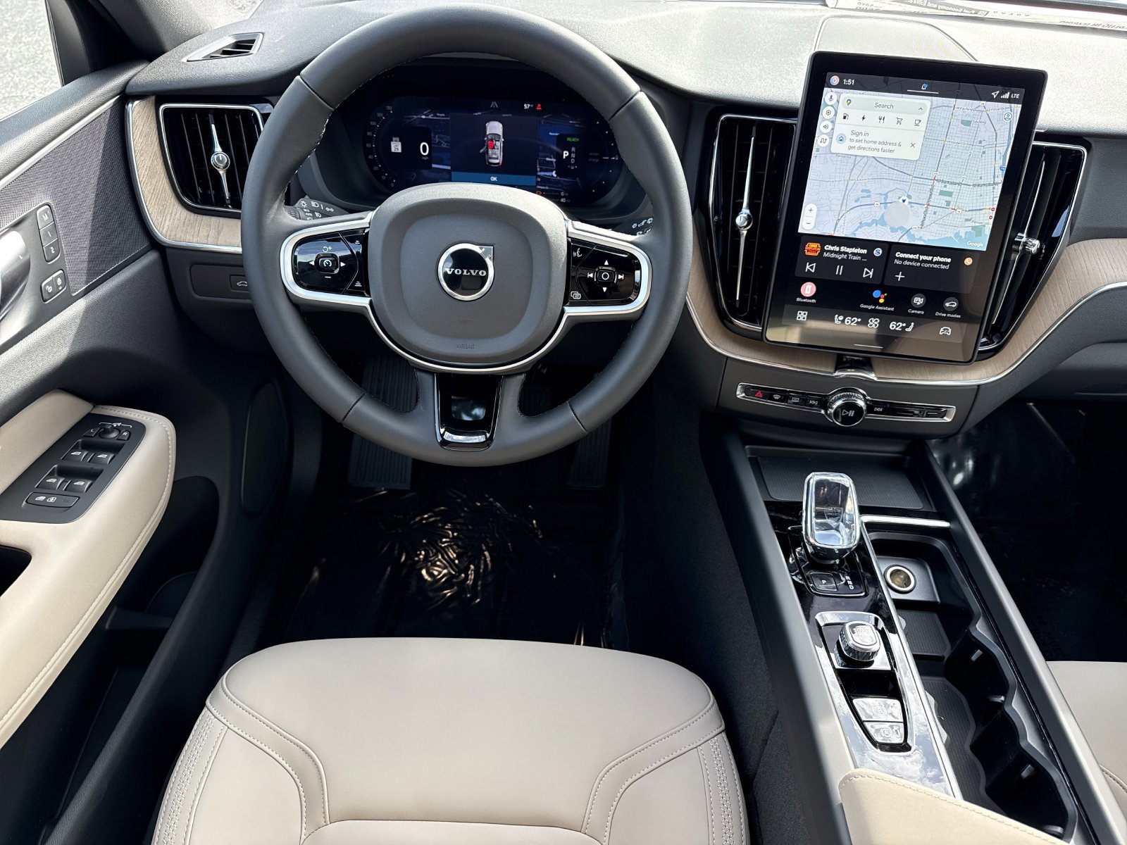 New 2026 Volvo XC60 T8 Plus w/ Protection Package Premier AWD/4WD image 16
