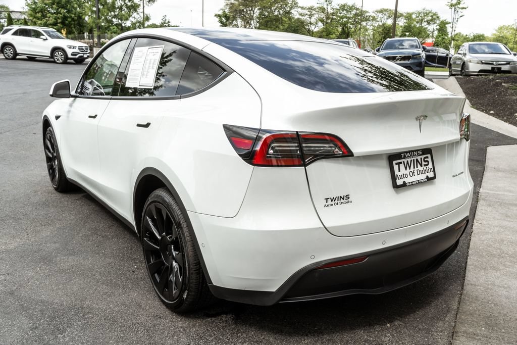 Used 2022 Tesla Model Y Long Range AWD/4WD image 35