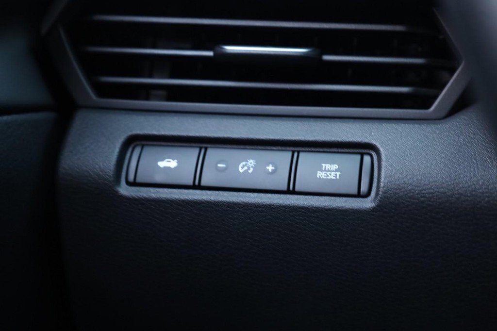 New 2025 Nissan Altima 2.5 SV image 39