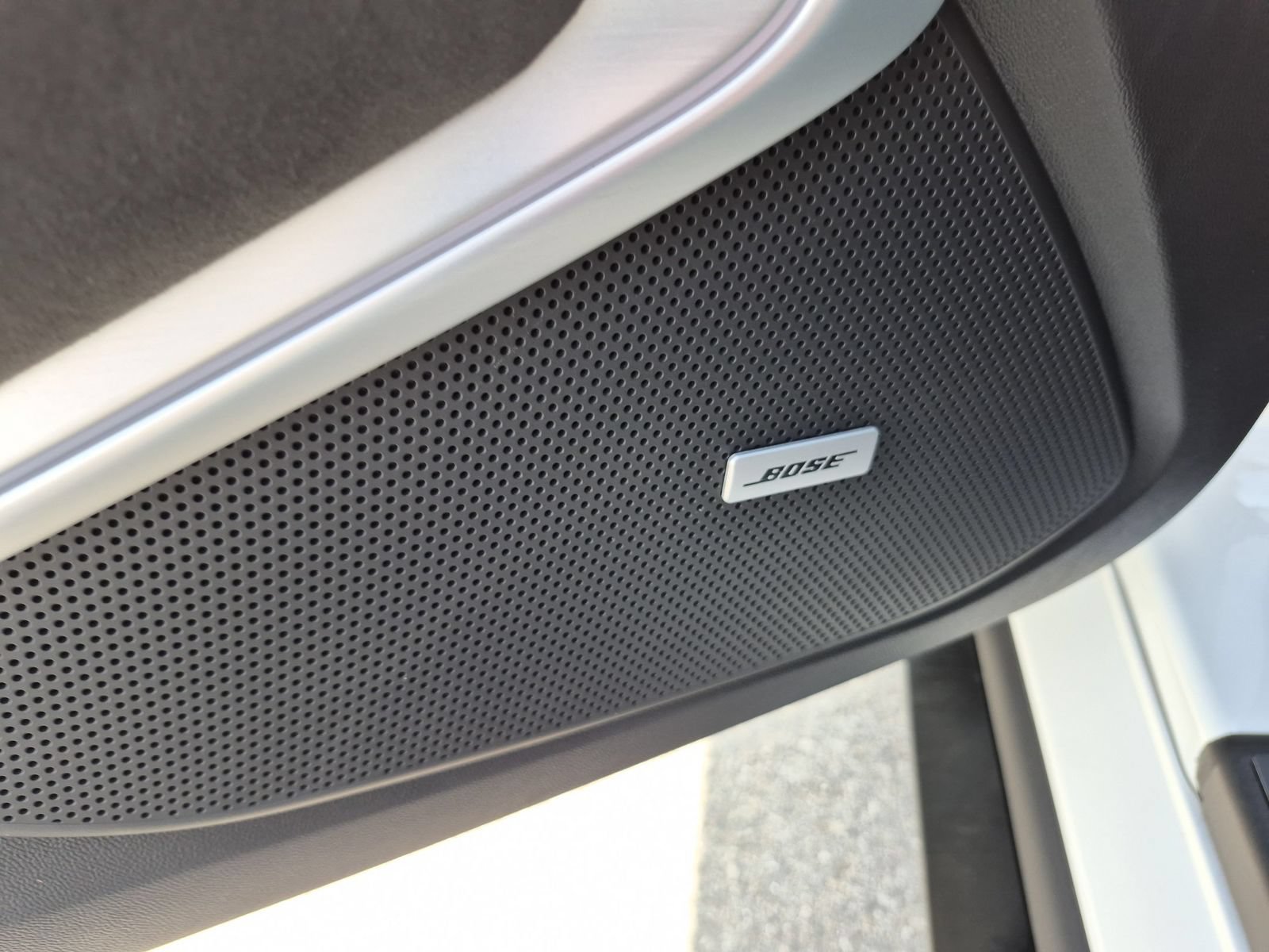 Used 2018 Chevrolet Camaro ZL1 RWD image 12