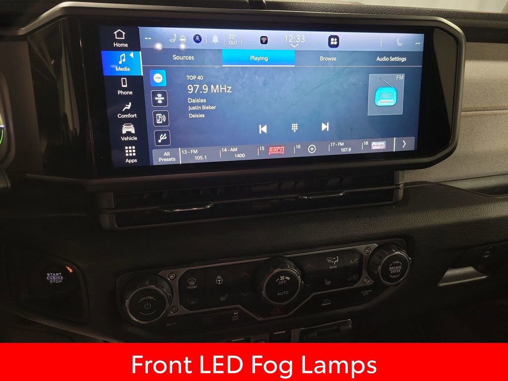 Used 2024 Jeep Wrangler Unlimited image 14