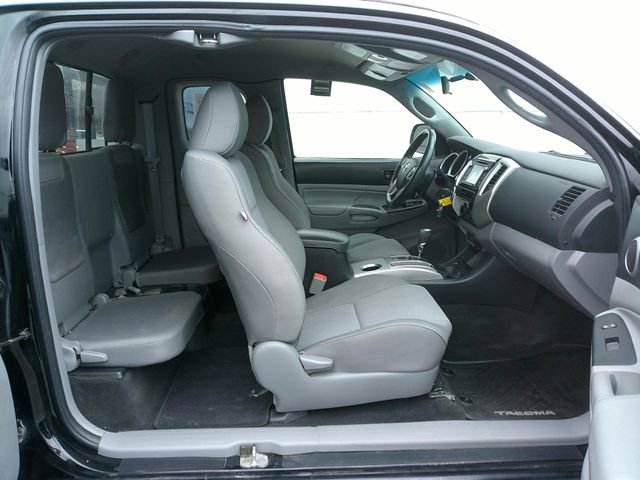Used 2015 Toyota Tacoma TRD Sport w/ TRD Sport Package image 22