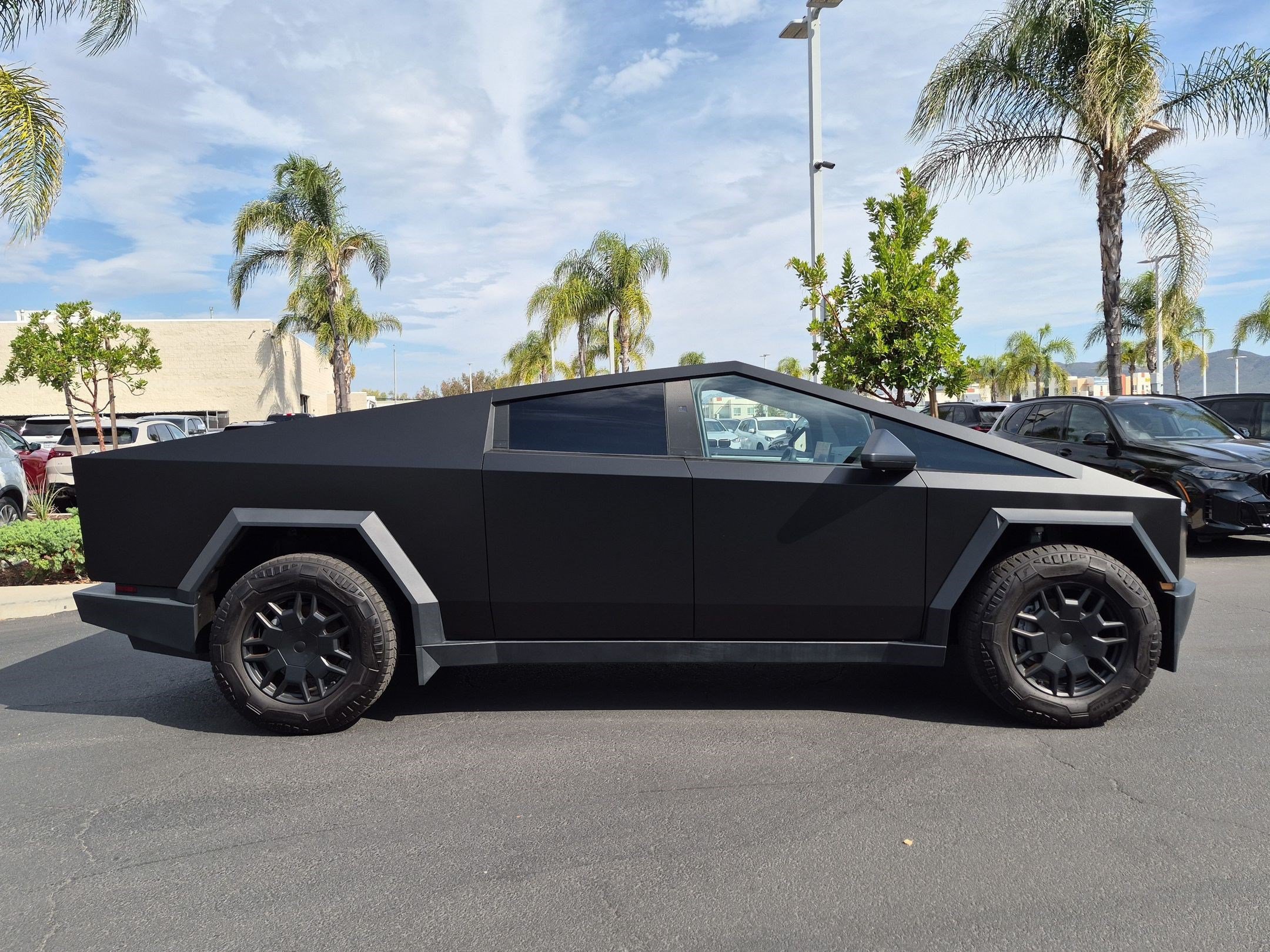 Used 2024 Tesla Cybertruck Cyberbeast AWD/4WD image 11