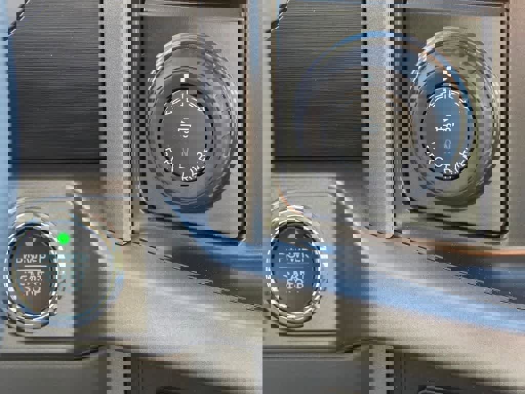 New 2025 Ford F150 Lightning Flash image 23