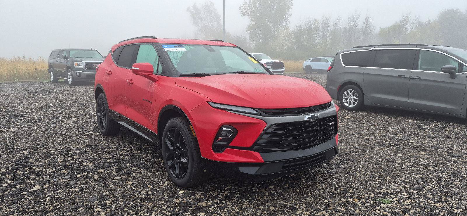 Used 2024 Chevrolet Blazer RS w/ Driver Confidence II Package FWD image 2