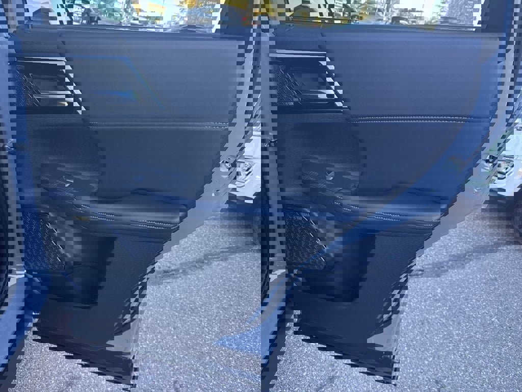 New 2026 Mitsubishi Outlander SE image 29