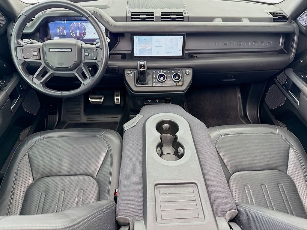Used 2021 Land Rover Defender 90 X image 25