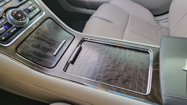 Used 2019 Lincoln Continental Reserve image 38