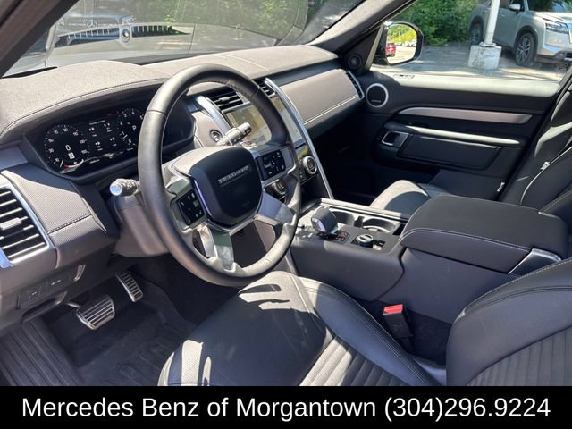 Used 2024 Land Rover Discovery Dynamic SE AWD/4WD image 13