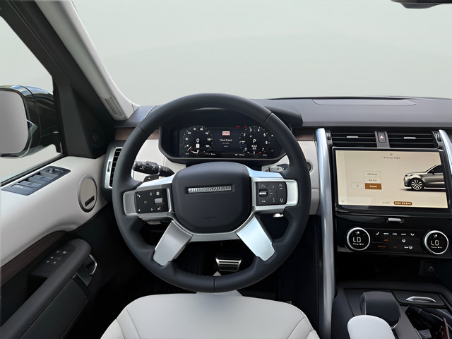 Certified 2025 Land Rover Discovery Dynamic SE AWD/4WD image 9