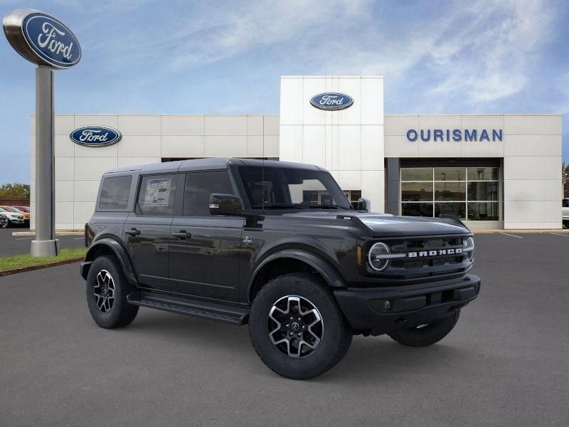 New 2025 Ford Bronco Outer Banks image 1