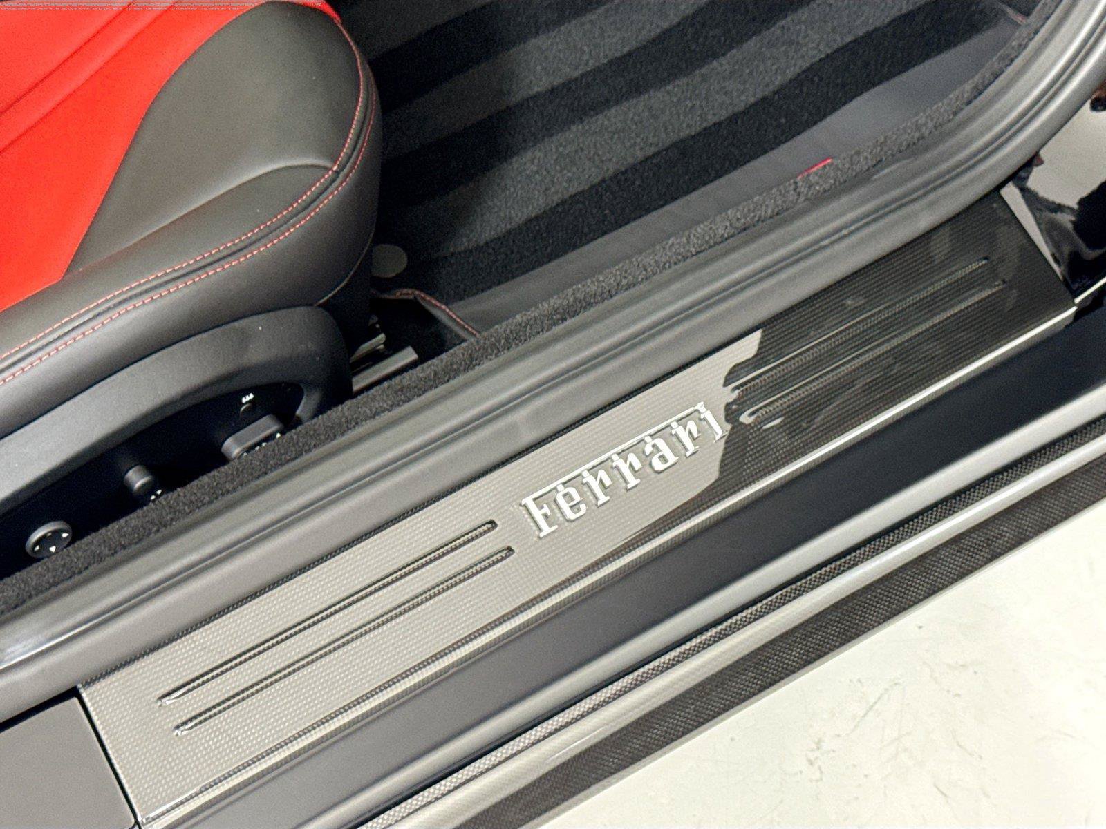 Used 2021 Ferrari 812 GTS RWD image 32