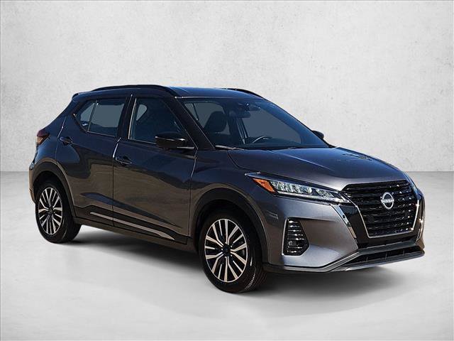 Used 2024 Nissan Kicks SR FWD image 3