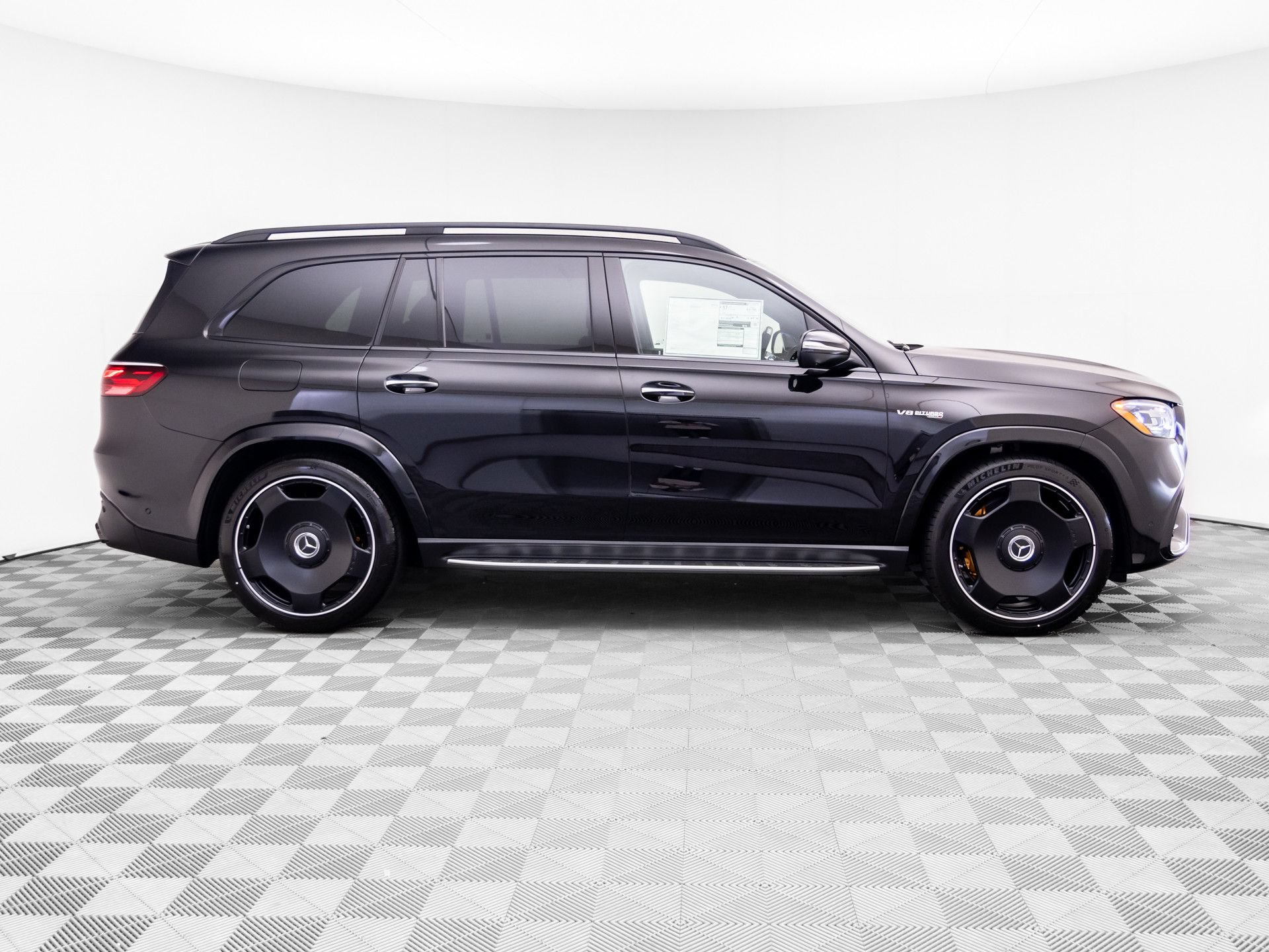 New 2026 Mercedes-Benz GLS 63 AMG 4MATIC image 6