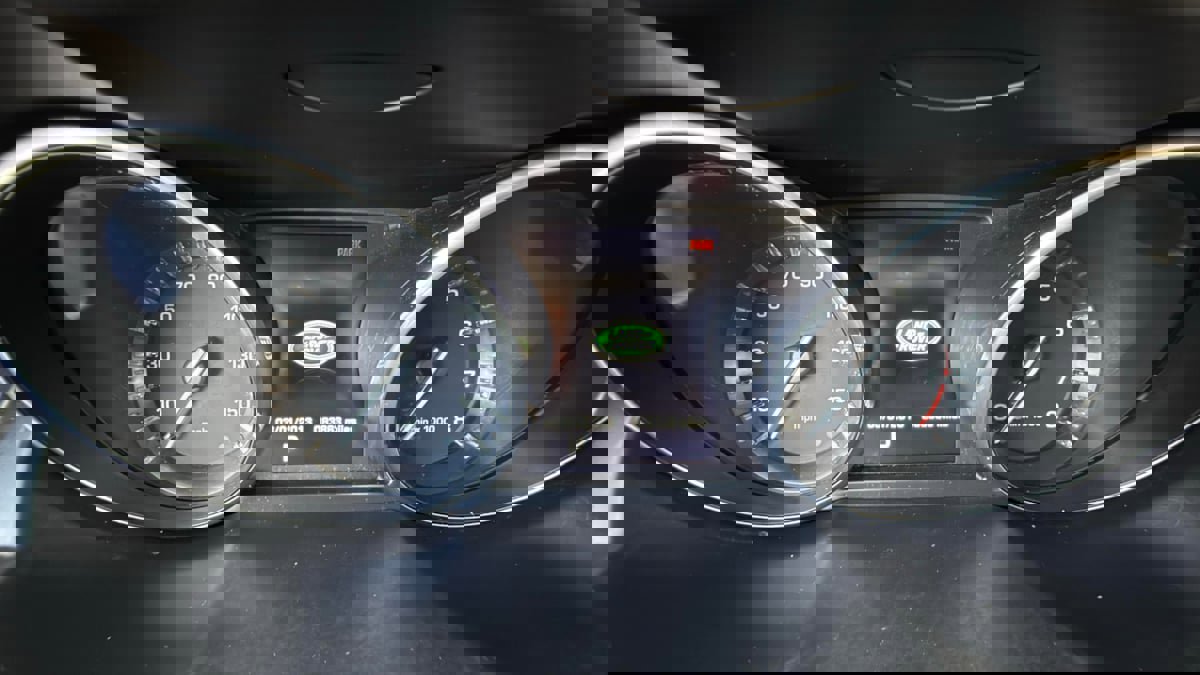 Used 2015 Land Rover Range Rover Evoque Pure Plus image 12