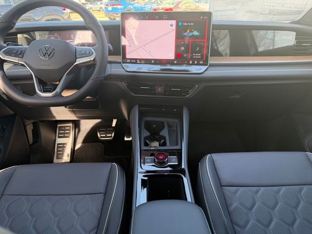 New 2026 Volkswagen Tiguan SEL R-Line AWD/4WD image 8