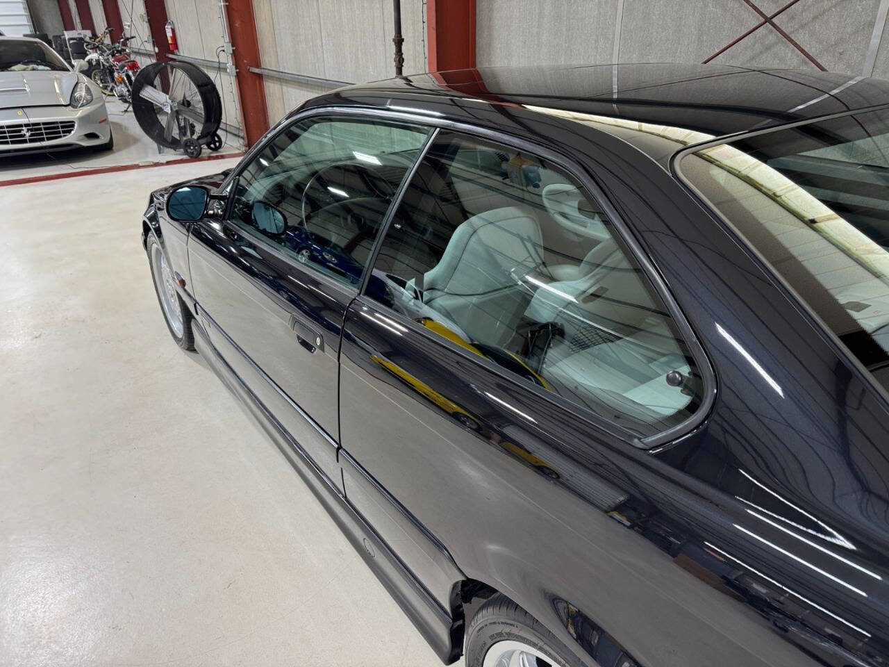 Used 1995 BMW M3 Coupe image 32