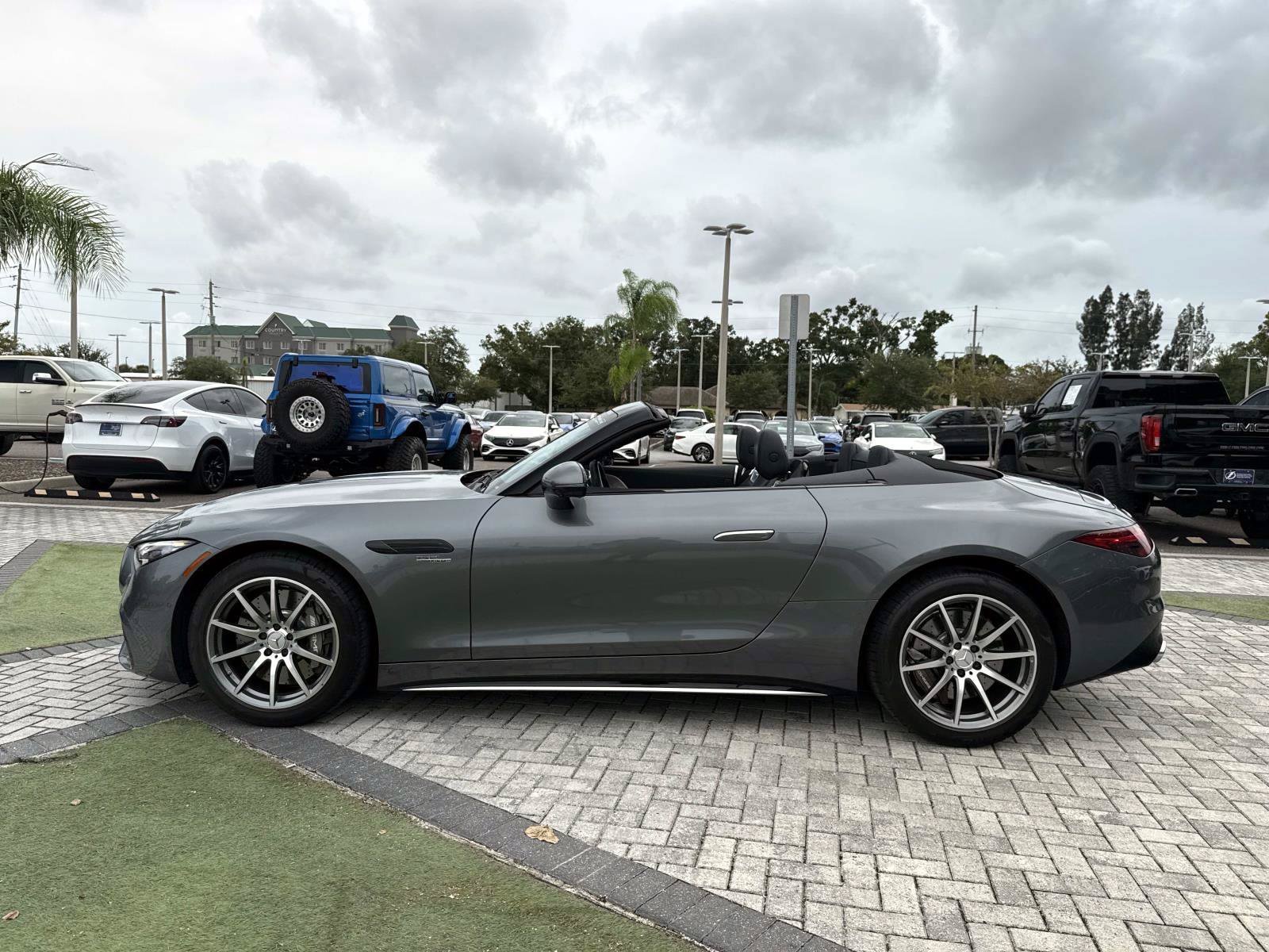 Certified 2024 Mercedes-Benz SL 43 AMG image 3
