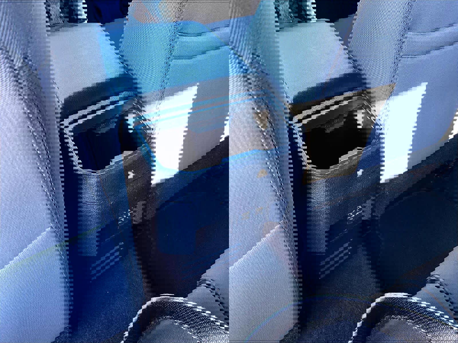 Used 2025 Toyota Tacoma TRD Off-Road image 28