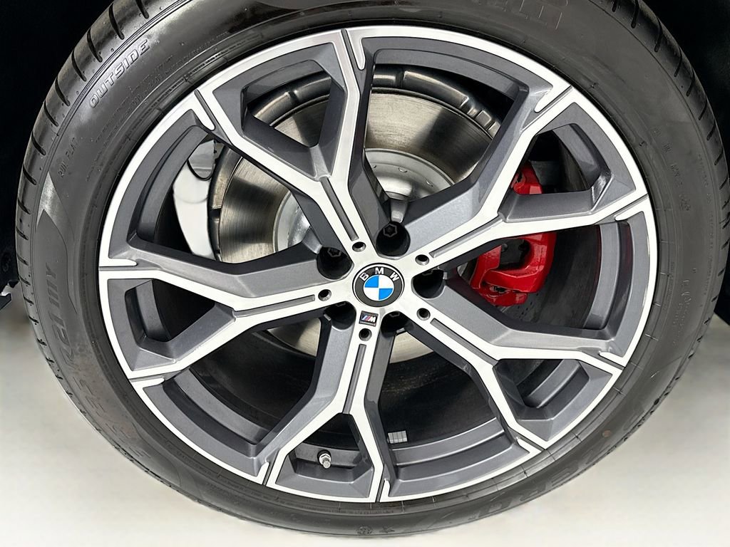 Used 2026 BMW X5 xDrive50e w/ M Sport Package AWD/4WD image 32